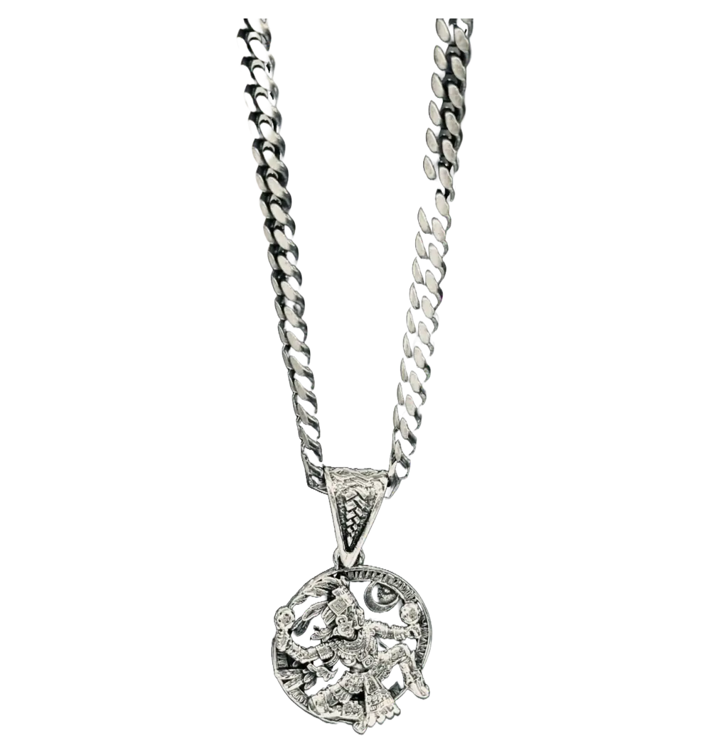 Collar de plata con medallón de figura ceremonial