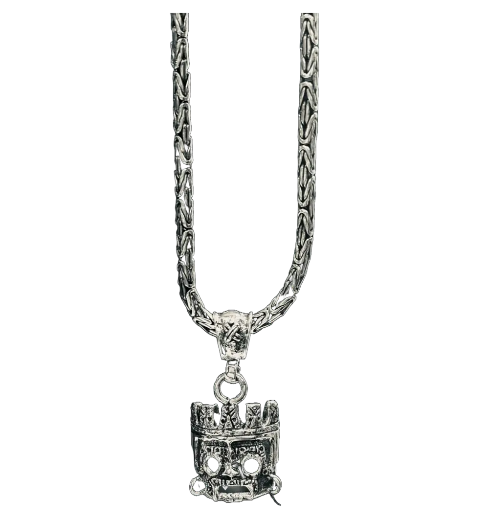 Collar de plata con dije de máscara