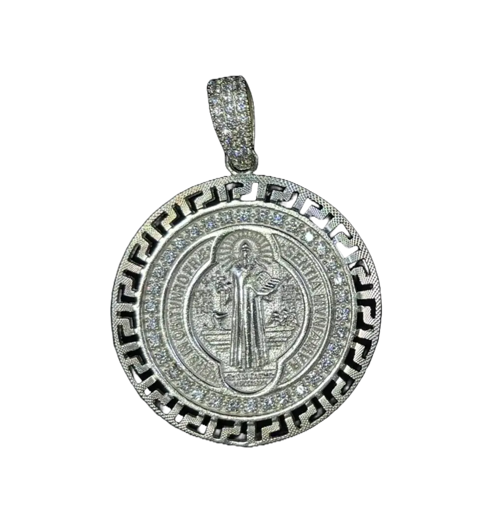 Medalla circular de plata con borde de greca
